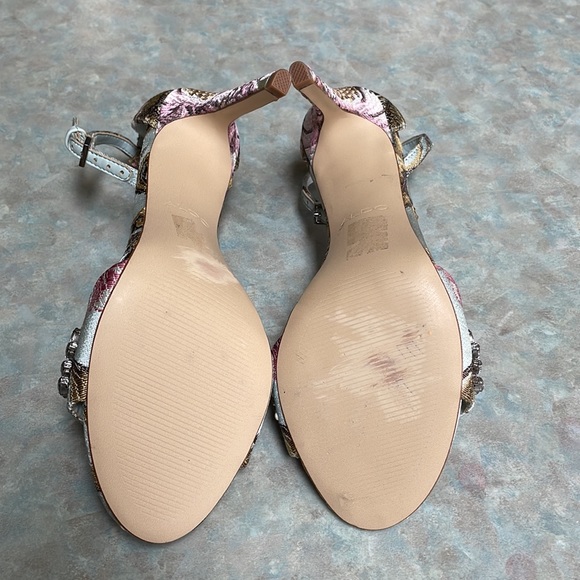 Aldo brocade sandals (sz 7.5) - Picture 5 of 12